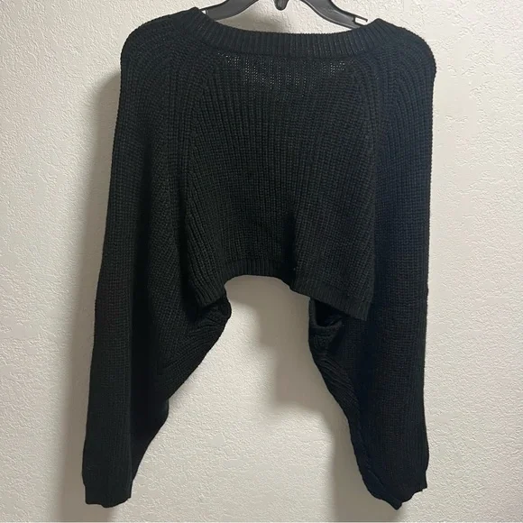 Shein Cropped Black Sweater with Chain Detail NWOT - Picture 4 of 5